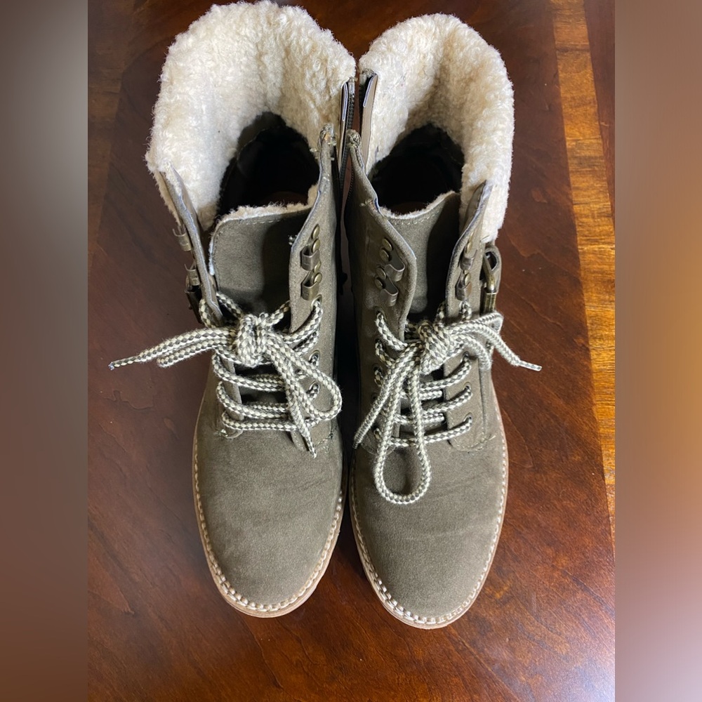 Universal Thread Women's Boots